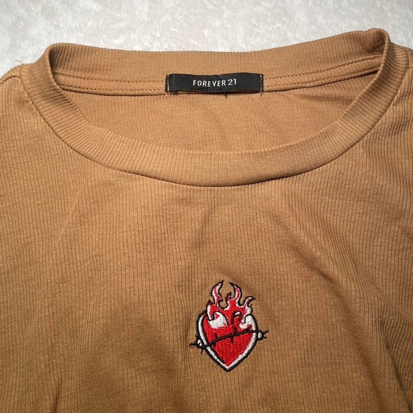 Forever 21 Brown Long Sleeve Top with Heart Patch - Picture 2 of 2